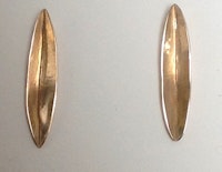 9 Carat gold folded shield shape