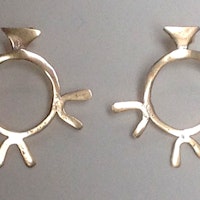 9 Carat sun shape earrings